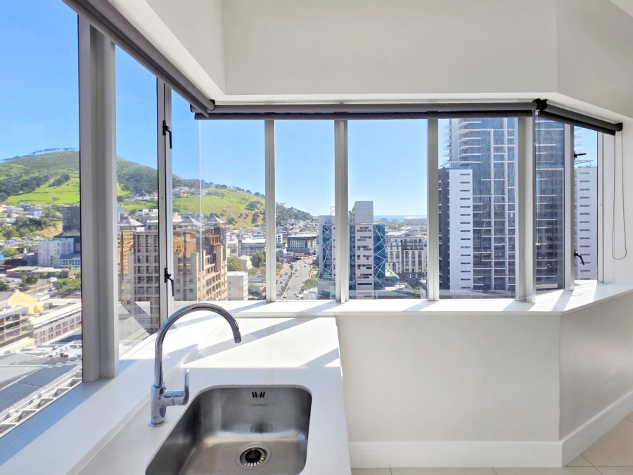2 Bedroom Property for Sale in Cape Town City Centre Western Cape